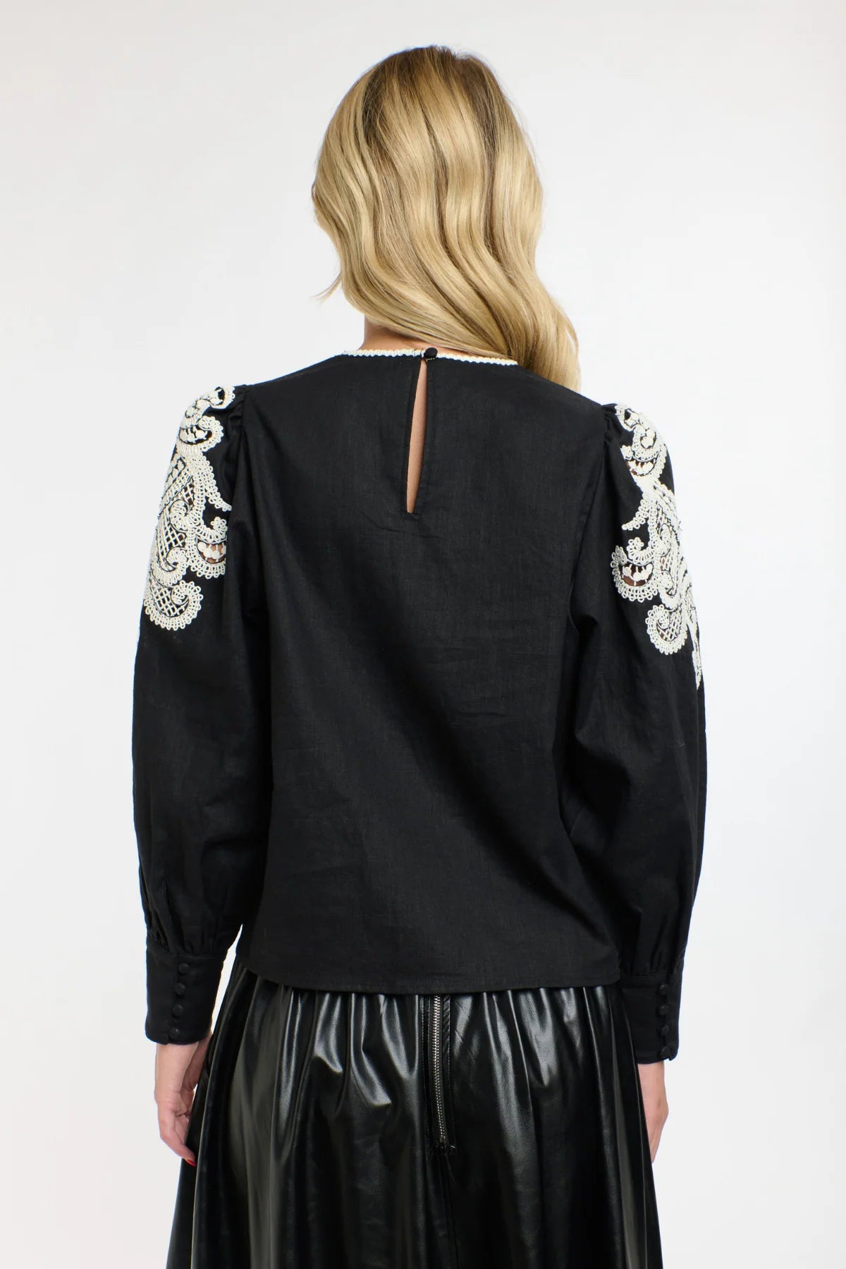 Danbury Top