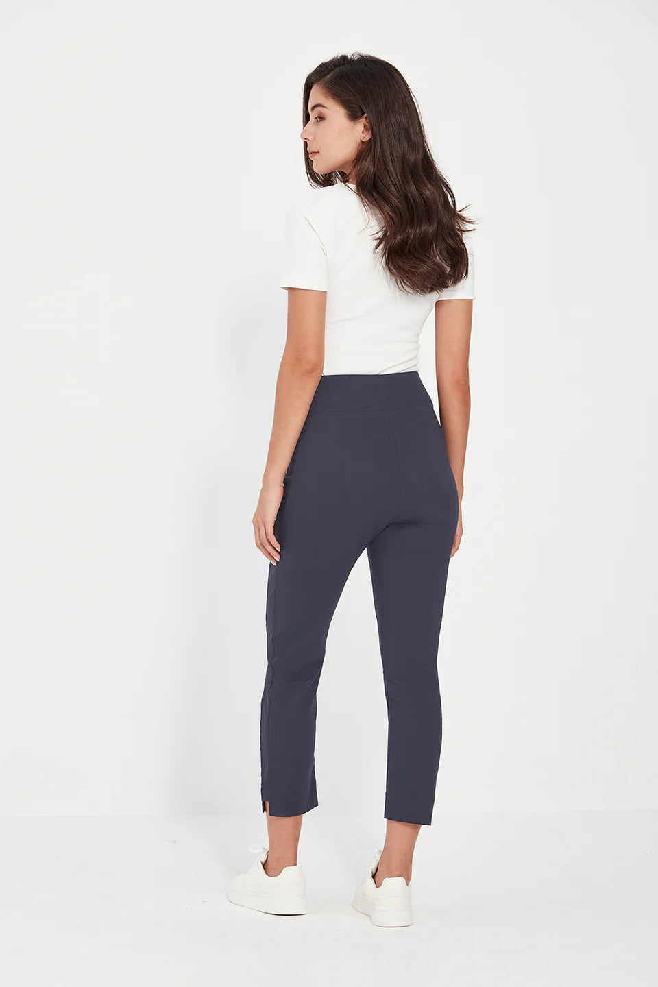 Desiree Pant