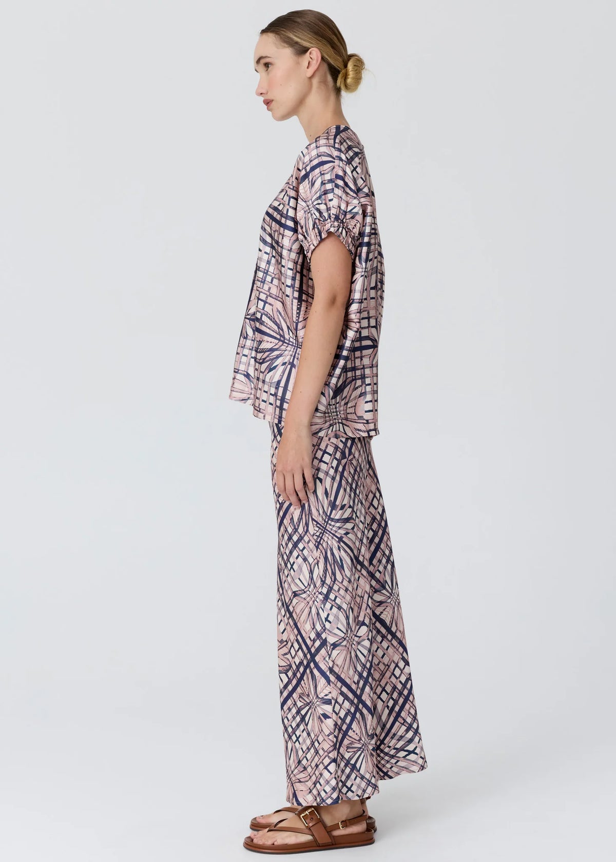 Lattice Top