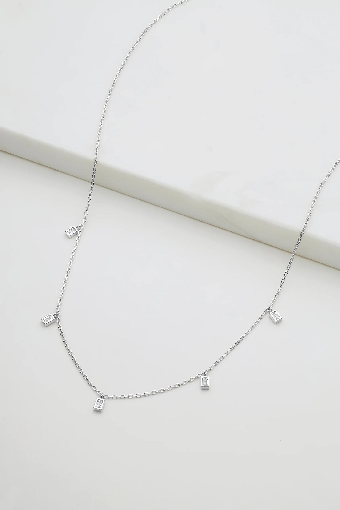 Baguette mini necklace