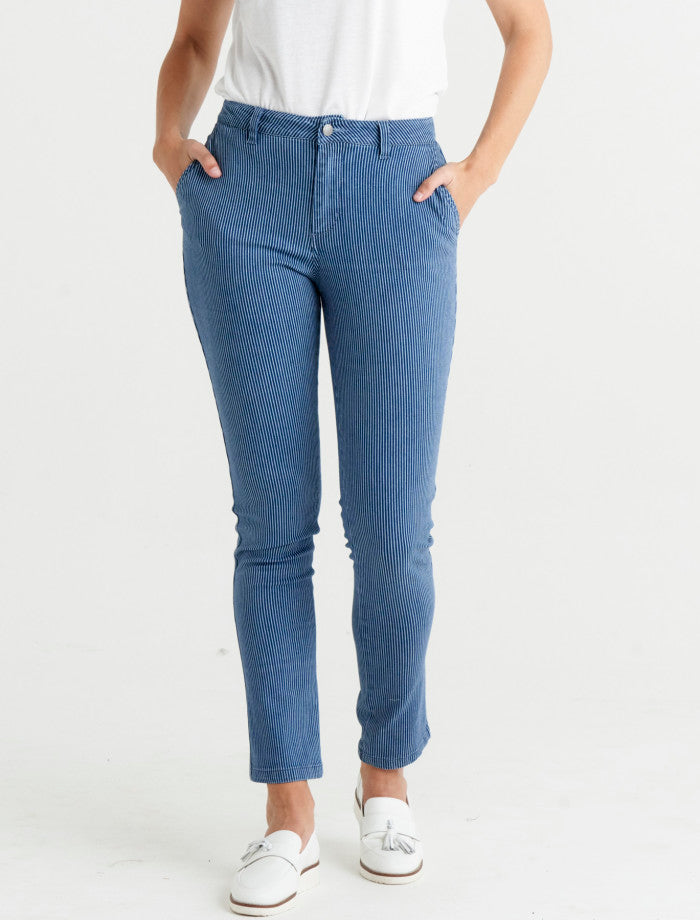 Mash Straight Crop Jeans