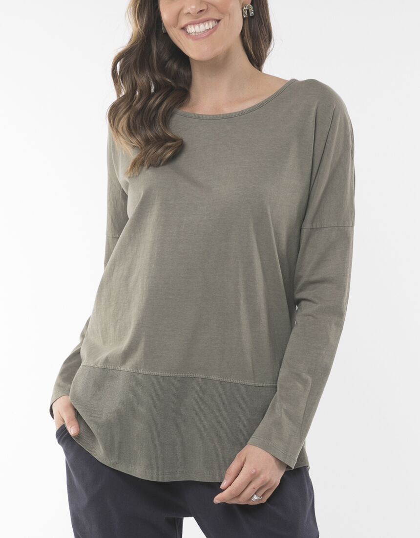 Fundamental Rib Neck Tee