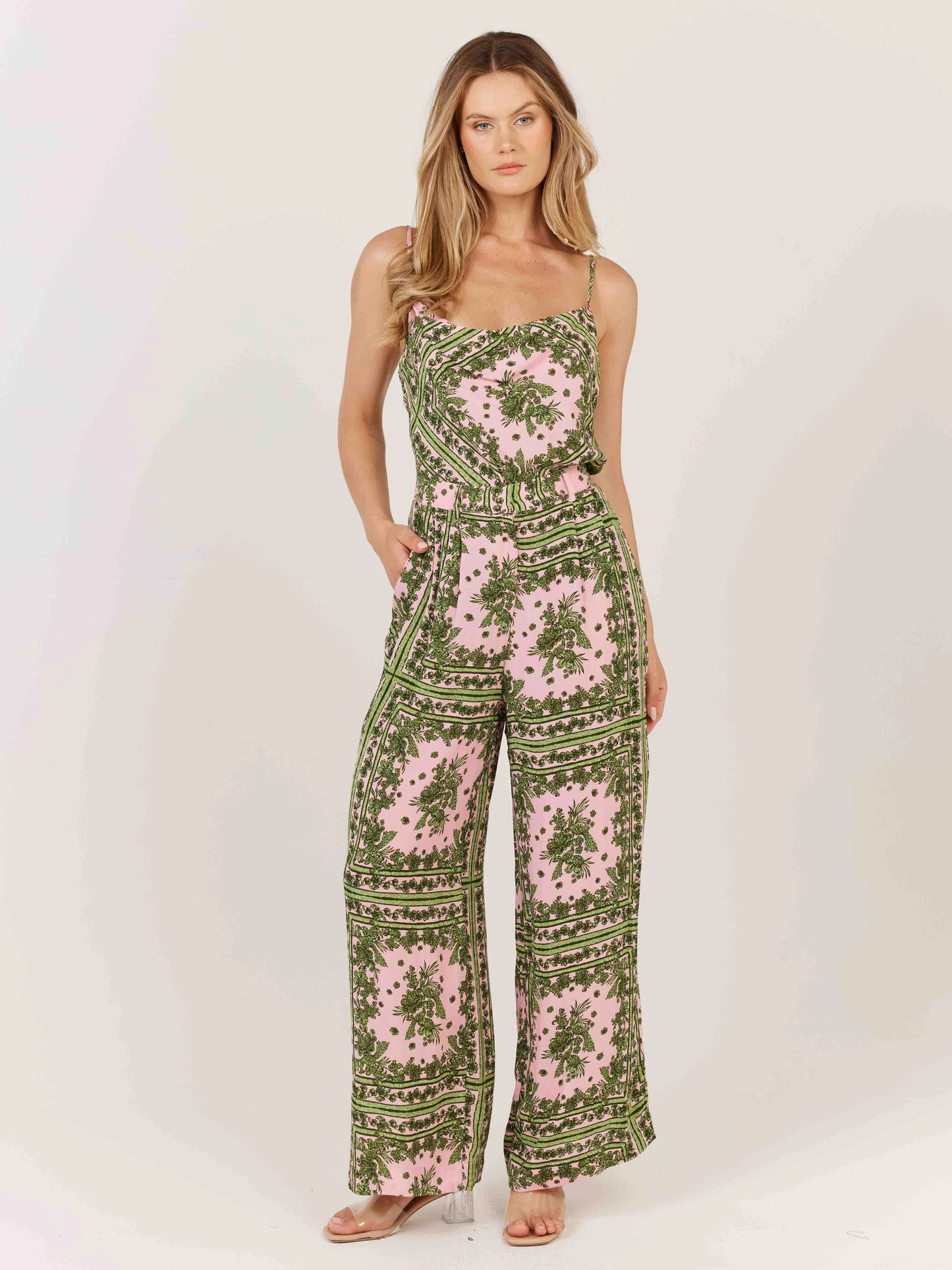 Dominica Pant