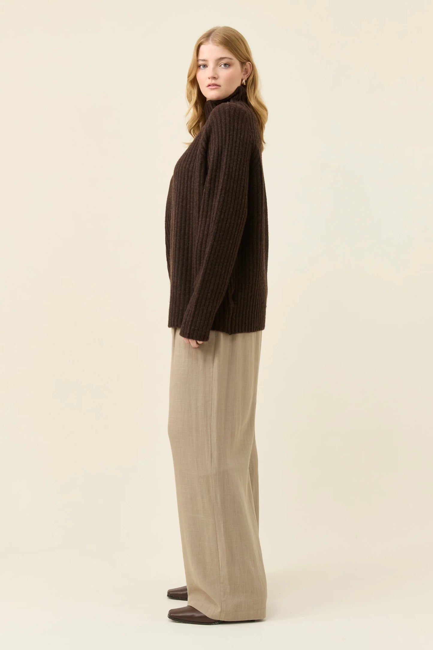 Miru Jumper