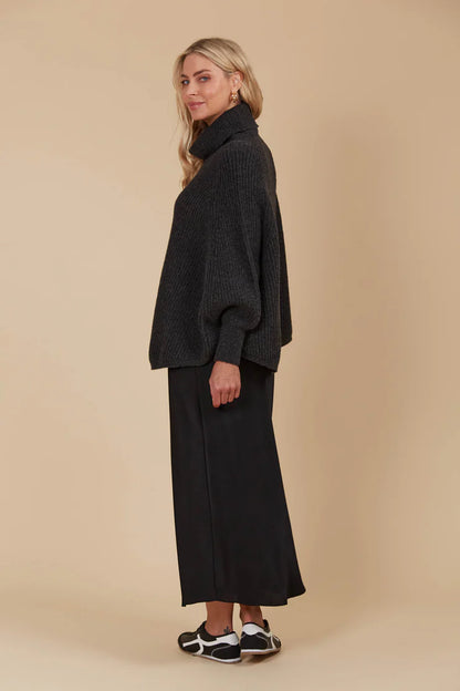 Miru Poncho