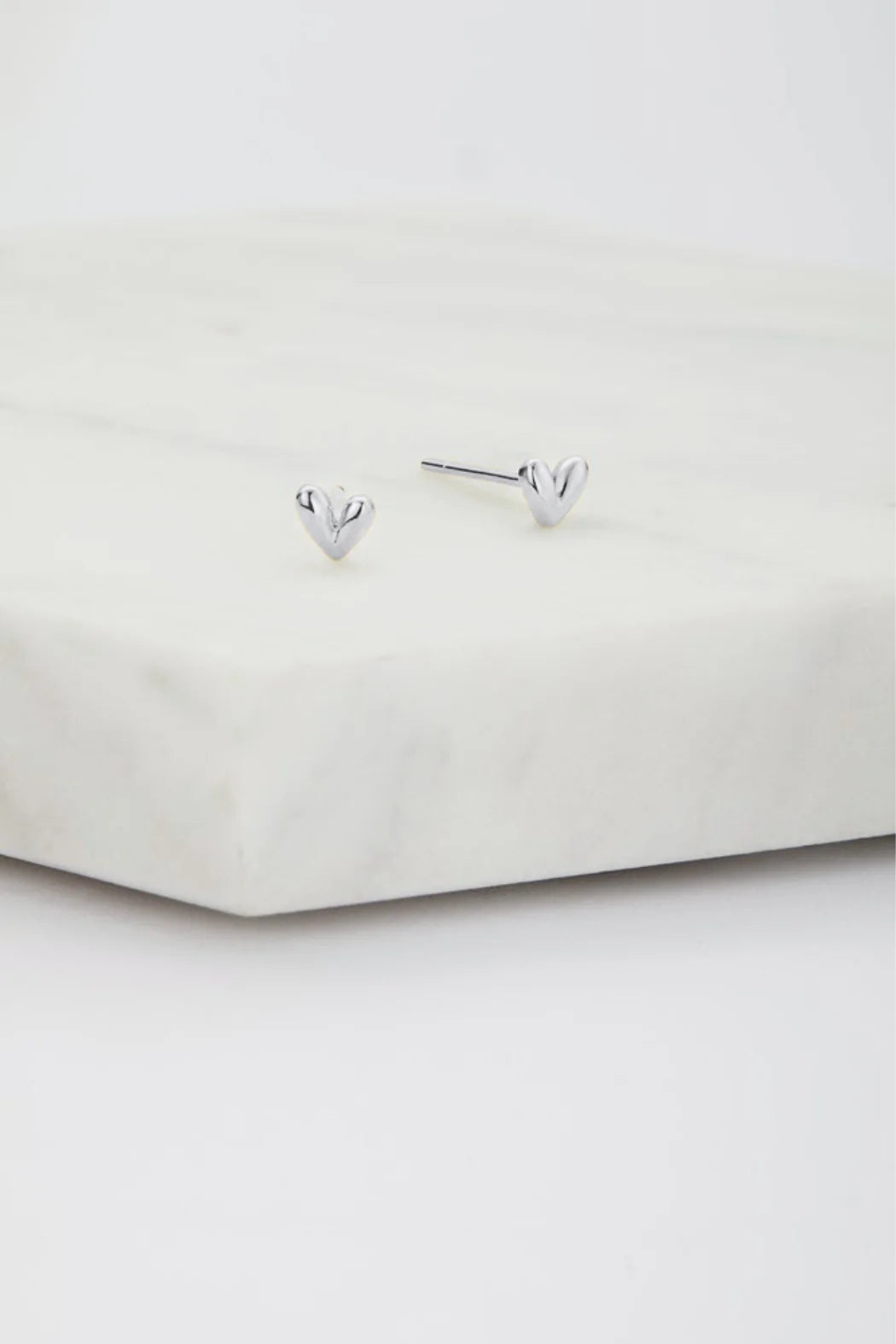 Nora Stud Earring
