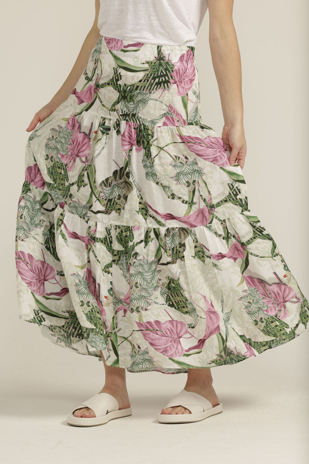 Layered skirt size 18 deals