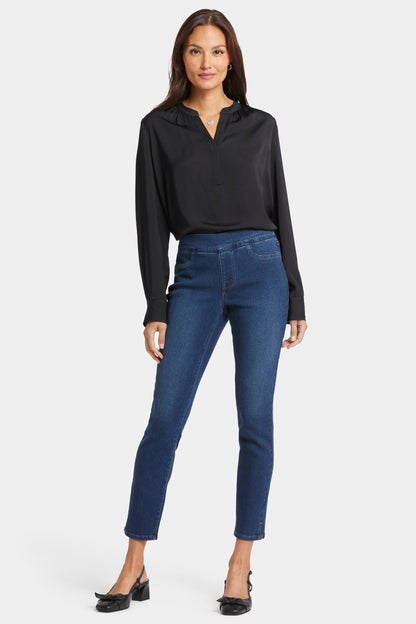 Pull On Alina Legging