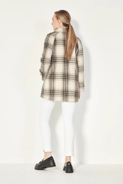 Tori Coat