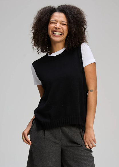Vest Essential
