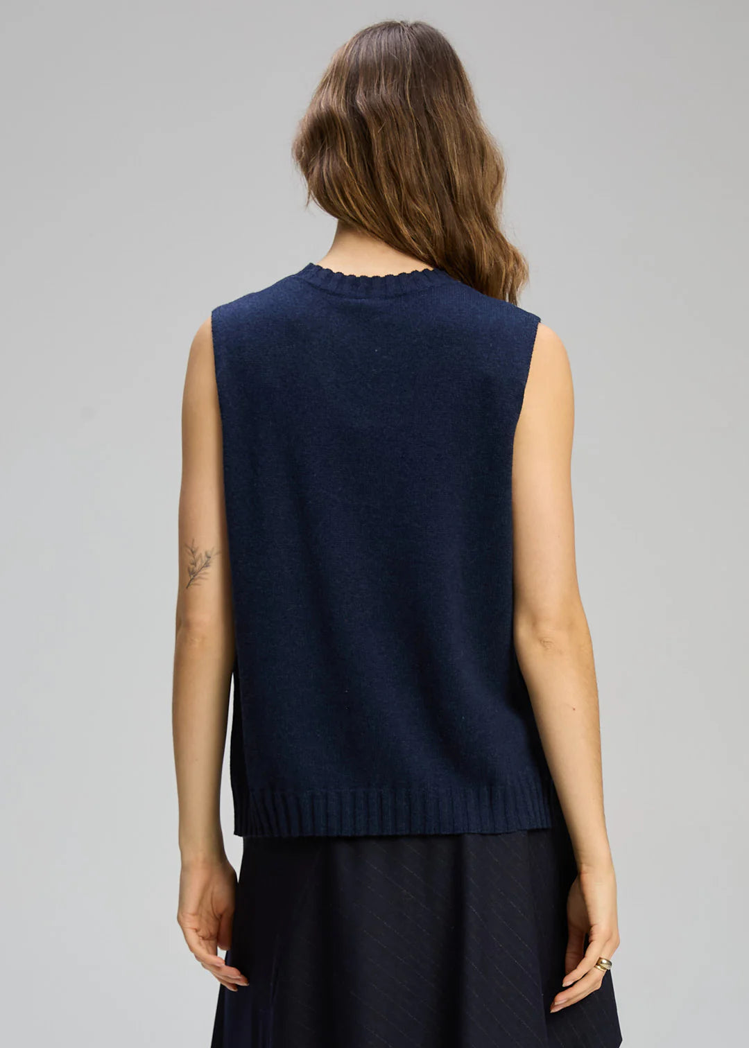 Vest Essential