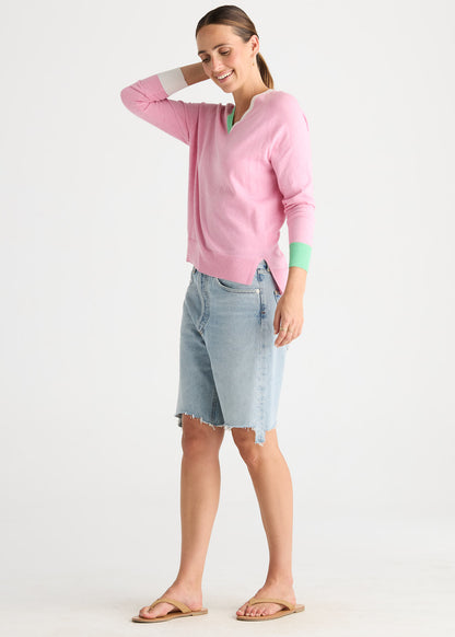 V Accent Knit