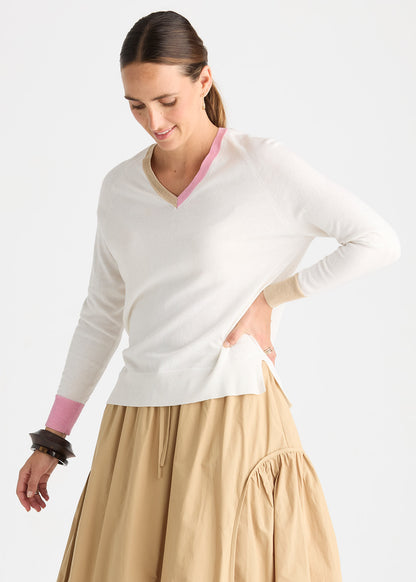 V Accent Knit