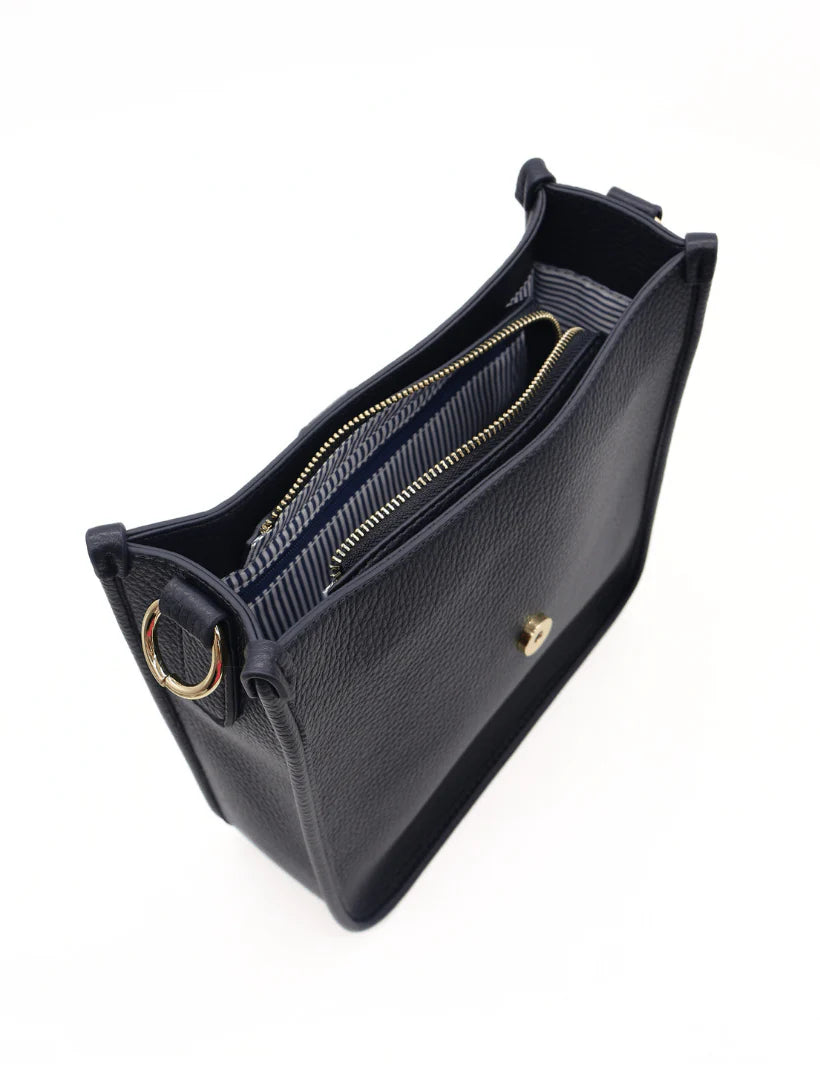 Dominic Max Bag