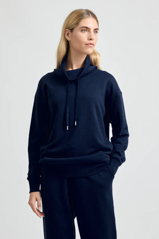 Lounge Funnel Neck