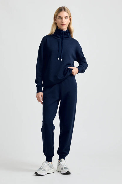 Lounge Funnel Neck