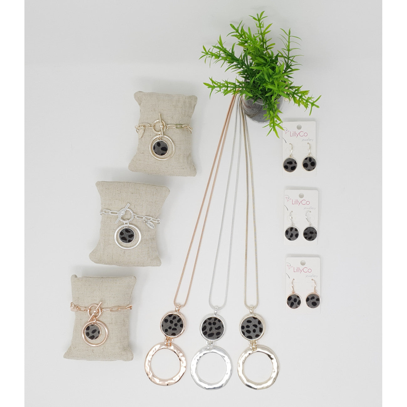 Animal Insert Necklace