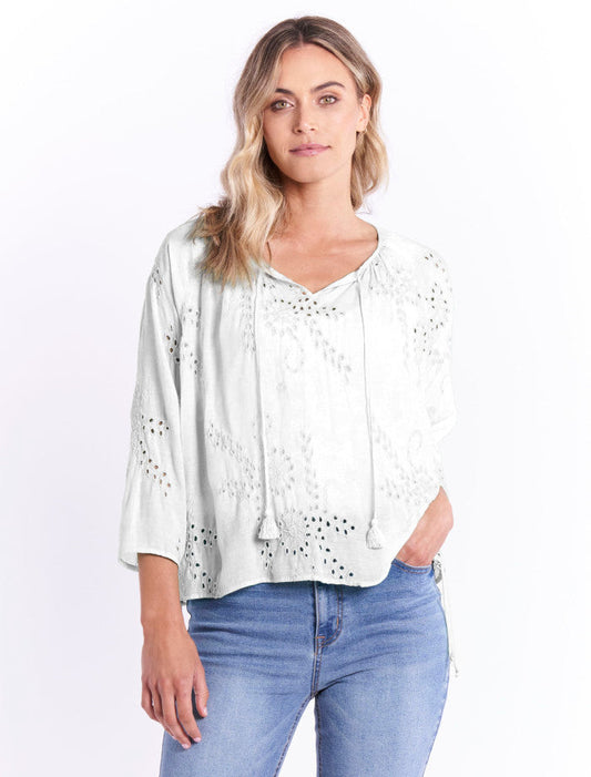 EMBROIDERY BLOUSE